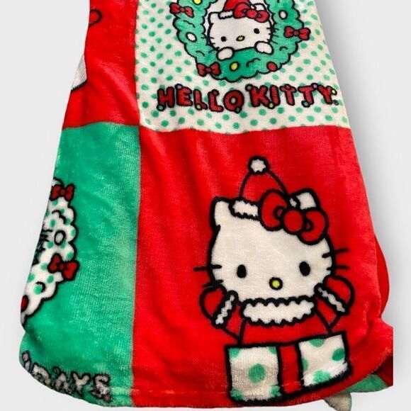 Hello Kitty 'Christmas Blocked' 50x70" Silk Touch Plush Throw Blanket Rare HTF - Picture 3 of 7
